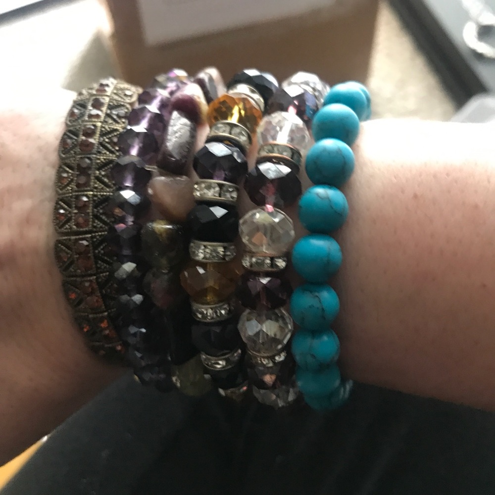 Lot of 6 stretchy bracelets